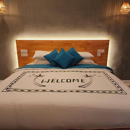 Dhigurah Beach Inn Luaran gambar