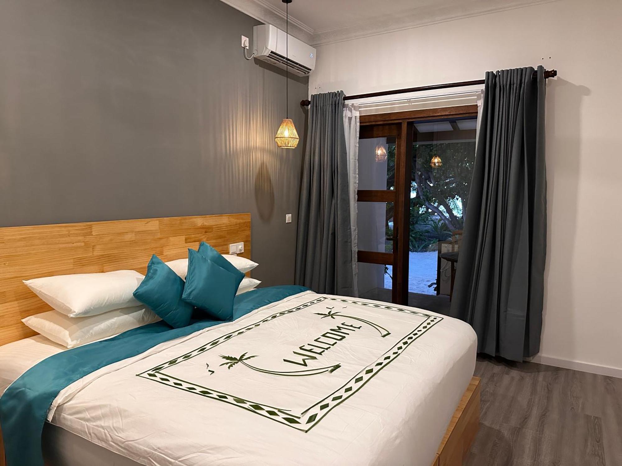 Dhigurah Beach Inn Luaran gambar